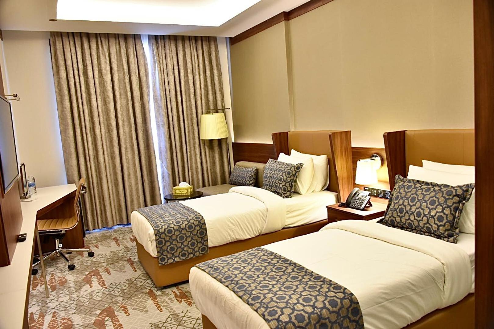 Royal Vista Hotel Ибри Экстерьер фото