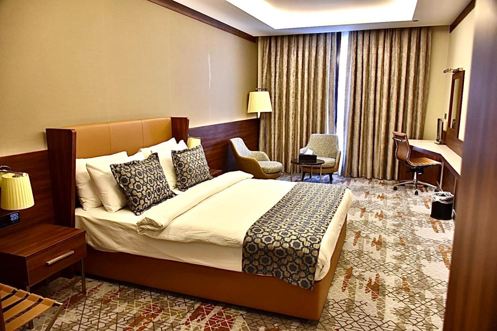Royal Vista Hotel Ибри Экстерьер фото