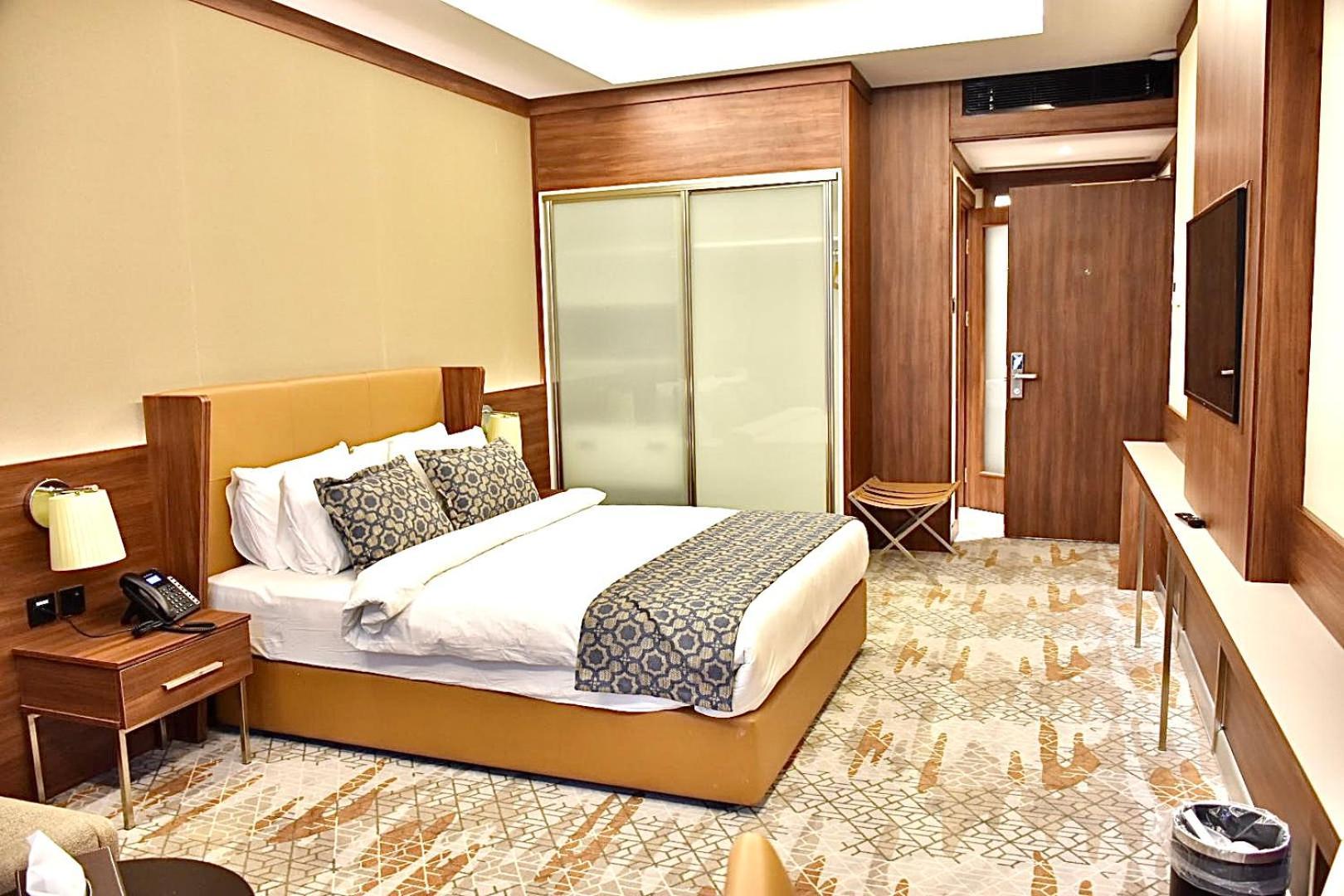 Royal Vista Hotel Ибри Экстерьер фото