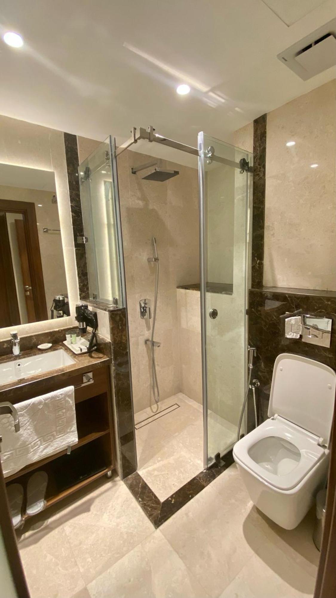 Royal Vista Hotel Ибри Экстерьер фото