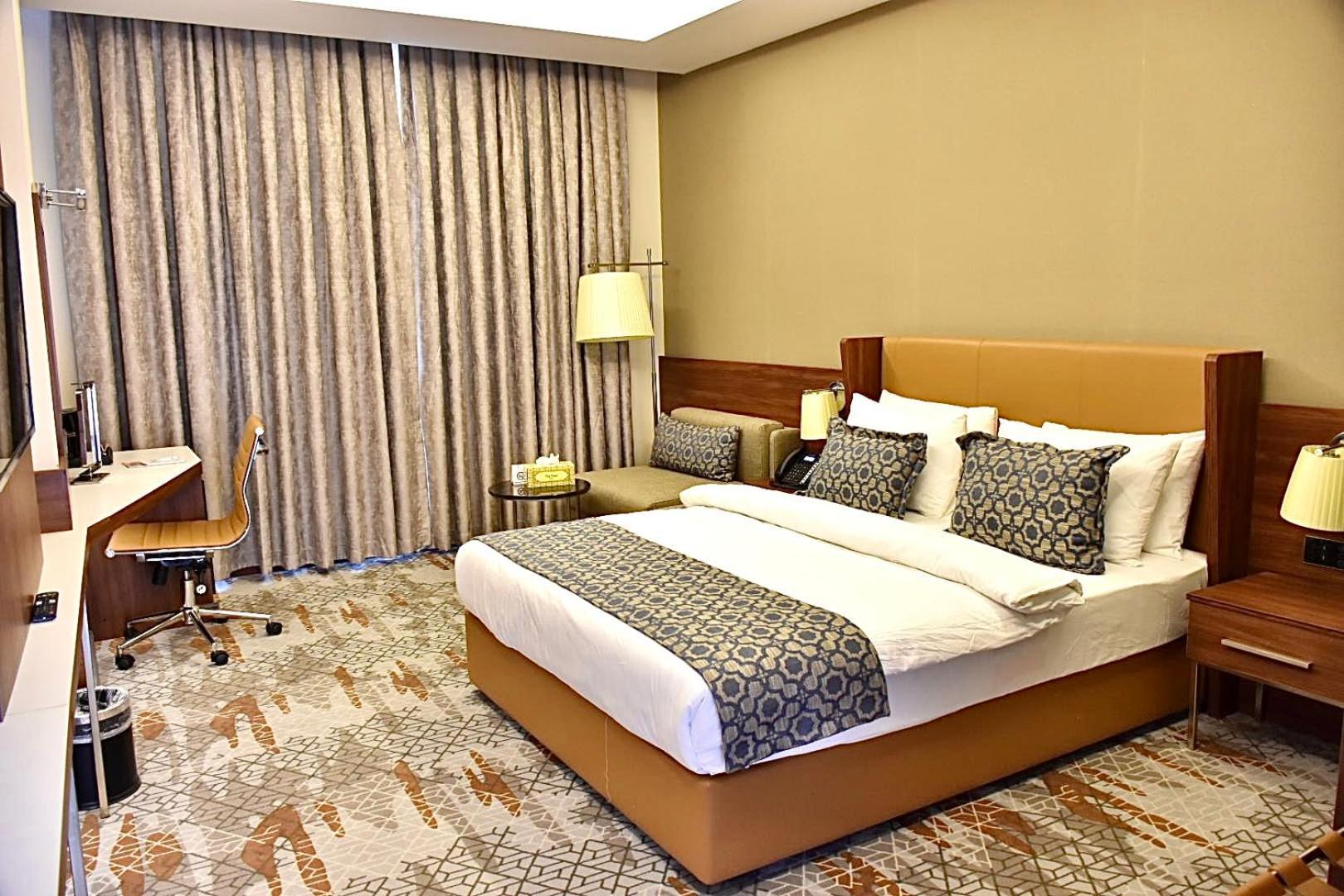 Royal Vista Hotel Ибри Экстерьер фото