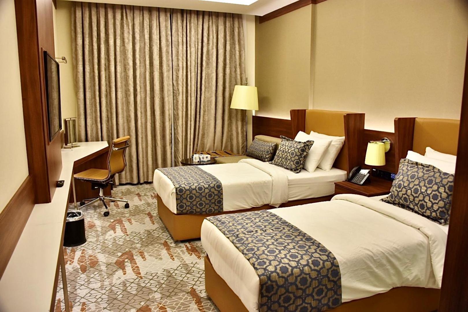 Royal Vista Hotel Ибри Экстерьер фото